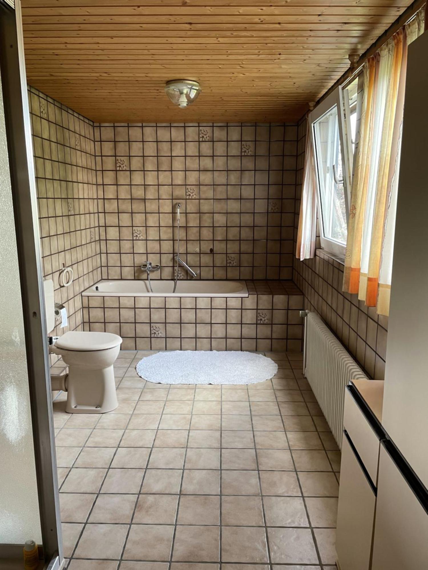 Entire House, Quiet Location, Garden, Parking