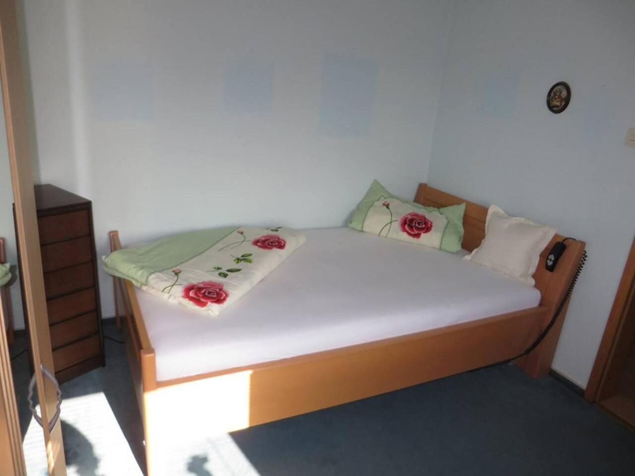Entire House, Quiet Location, Garden, Parking *